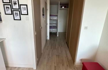 Sunny studio Mountain View balcony Alpe d Huez Studio ensoleillé balcon vue montagne - Foto 10