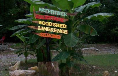 Hillbilly Chic Tiny House Near Nashville with WiFi, Kitchenette, Fire Pit & Trails - Foto 10