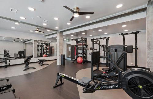 2BR and 2BA Near Events, Dining, and TRAX - Foto 40