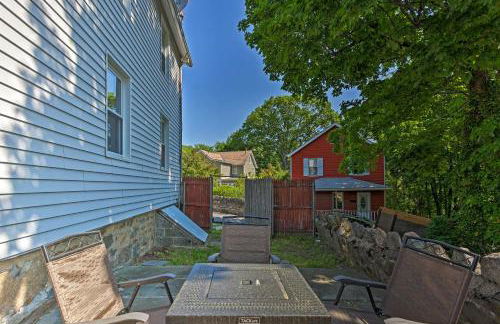 Updated Home with Patio Half Mile to West Point - Foto 26