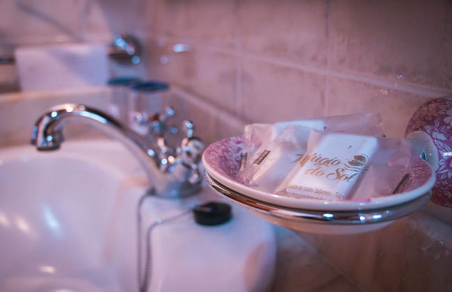 Refúgio do Sol - Mosteiros - Foto 19