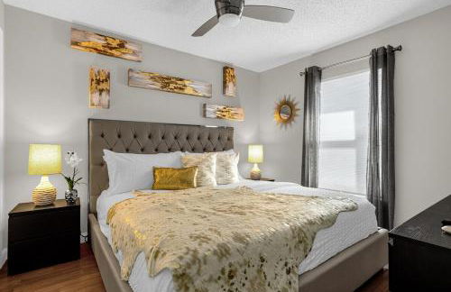 1st Animatronic Dinosaur Villa - Photo 29