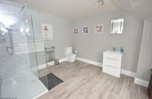 The Sheriff House - Beautiful large property in Wroxham, perfect for family holidays - Photo 27