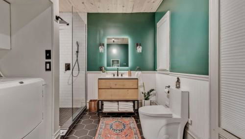 City Oasis Awaits Cozy DT Home With Hot Tub Vikings - Foto 5