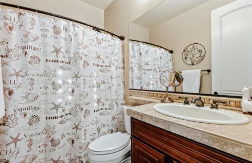 Luxury Retreat with Heated Pool & Hidden Game Room home - Photo 20