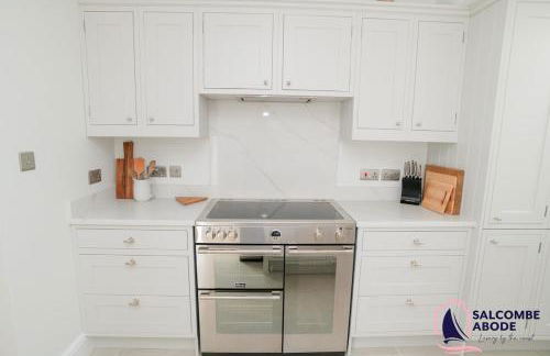 Stylish Coastal 3 Bed Haven - Close to town - Foto 26