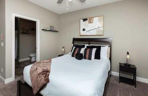 Exclusive, Pool, Massage Chair, Jordan Creek - Foto 4