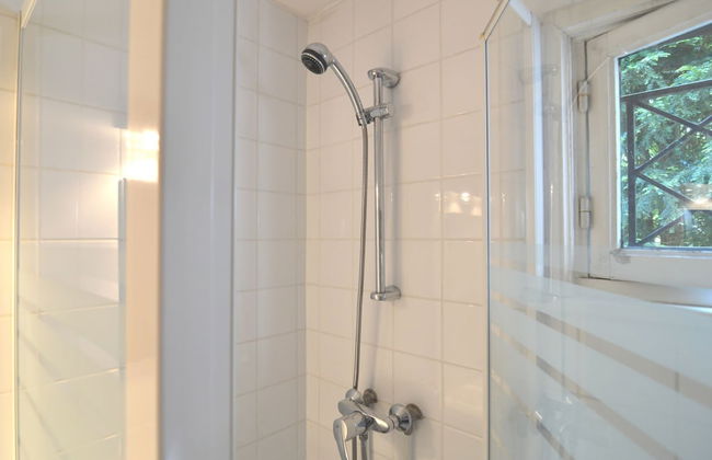 Modern Chalet With a View - Photo 15