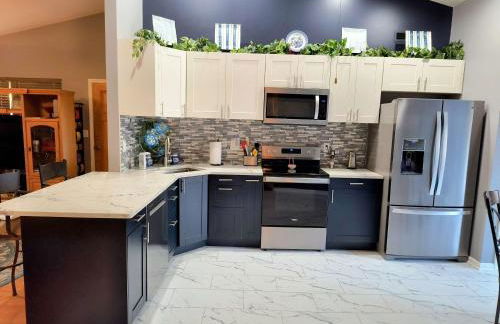 Hot Tub Hideaway 3 BR - Foto 5