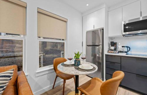 Prime Location - Stylish 1BR Retreat in Bishop Arts - Foto 49
