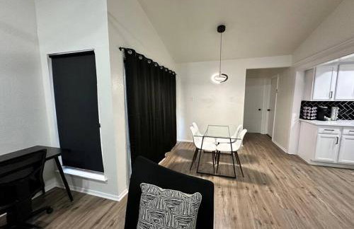 Newly Updated Cozy Home - Foto 23