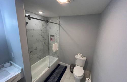 The Homey Suite - 1BR with Luxe Amenities - Foto 7