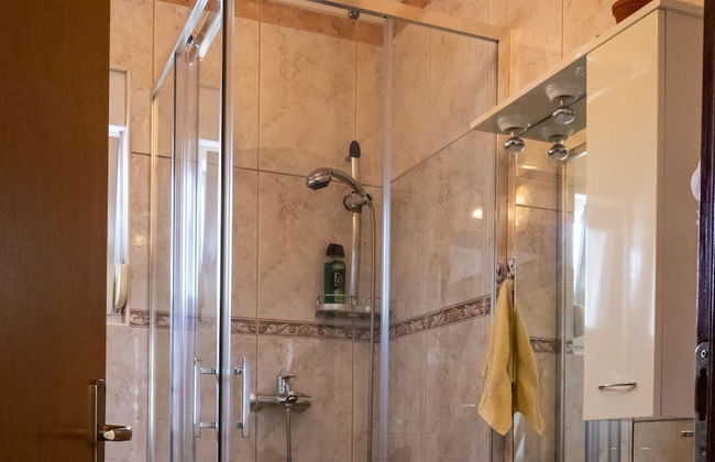 House Of Good Vibrations Indy - Foto 12