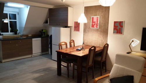 großes offenes Loft oder kleine gemütliche Wohnung mit Balkon - Foto 2