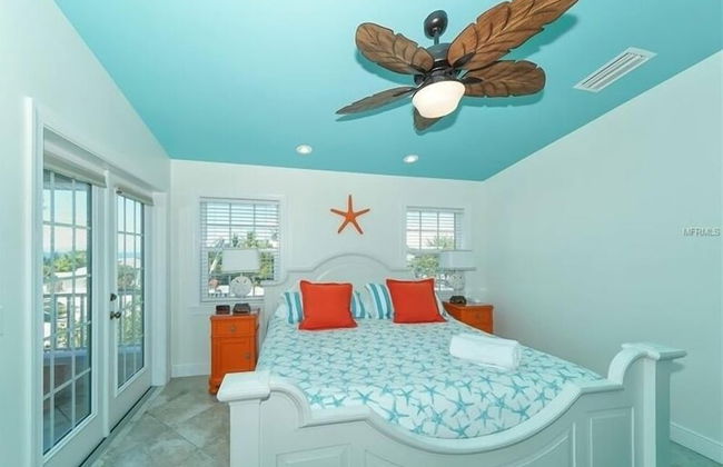 Footprints in the Sand managed by Beach Retreats - Photo 2