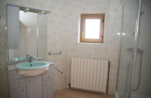 Gîte Gîtes de France 4/6 personnes à Chasseradès - Foto 8