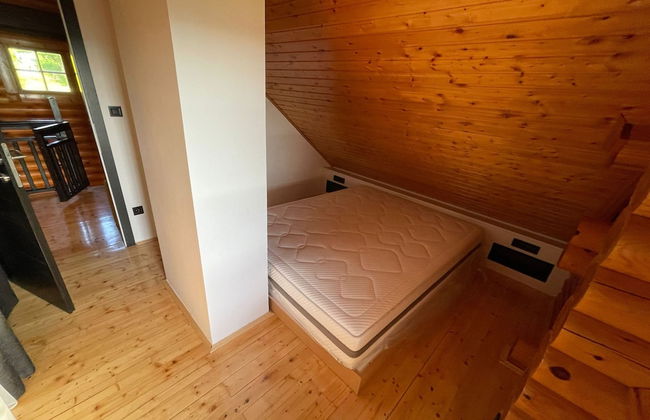 House of Five Senses - Photo 3