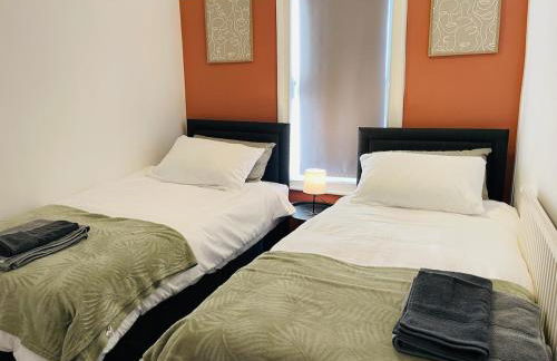 Lincoln 3BR Townhouse 6 Beds Close to CityCentre - Foto 14