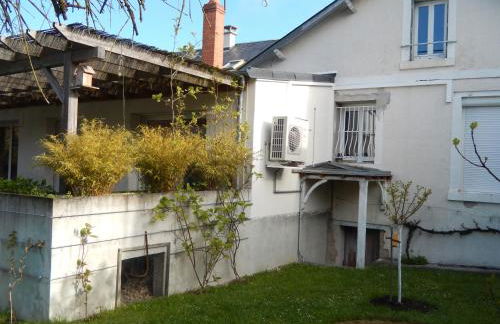 Logement indépendant dans cité médiévale - Foto 19