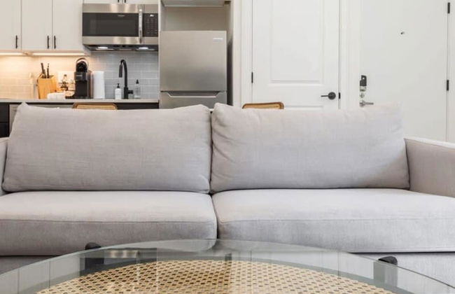 Sosuite 1BR Apt w W/d, Desk Alcove - Photo 2