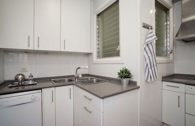 Cute & Spacious Eixample Apartment - Photo 17