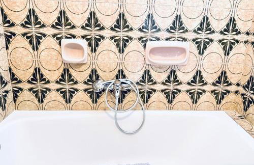 Spacious Stone Villa with Sea Views - Foto 31