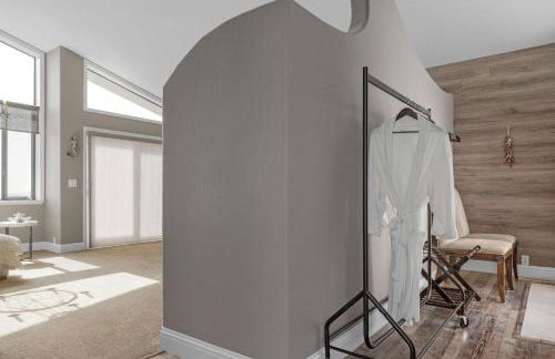 Expansive Ocean-View Retreat with Home Theatre & Spa - Foto 37