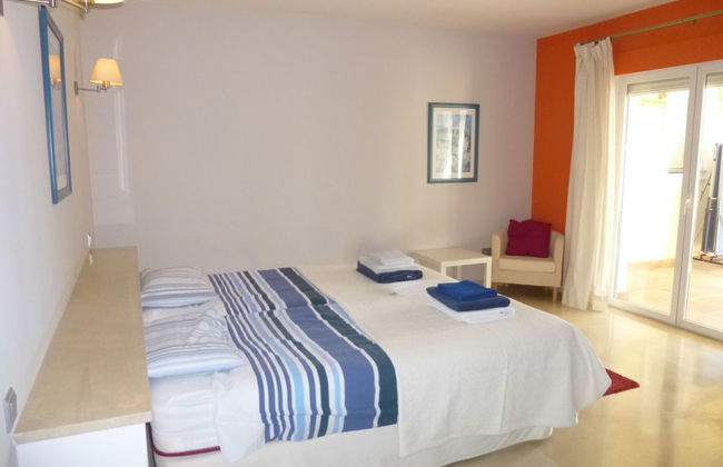 La Perla de Torrenueva - Photo 12