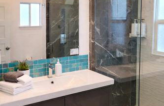 CasaViva Pacifica - 2BR Sleeps 10 with Firepit, BBQ & Shared Yard, Kids Zone - Walk to Hillcrest Fun, Near Zoo, Balboa Park & Beaches - Foto 9