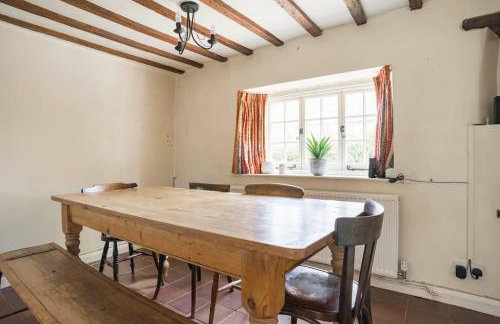 Charming Cottage in Cotswolds Riverside Village - Foto 22