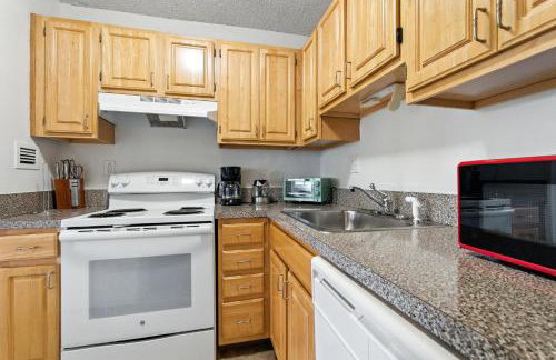 Legacy at Imperial Village 602 I 2 Bed 2 Bath - Foto 11