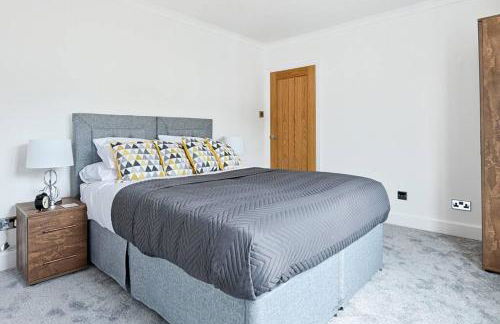 Gower Vista 3 bed in Mumbles with free parking & sea views - Foto 10