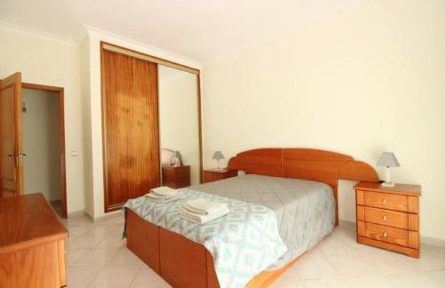 Bonita Moradia c/ Piscina em SAGRES - Foto 3