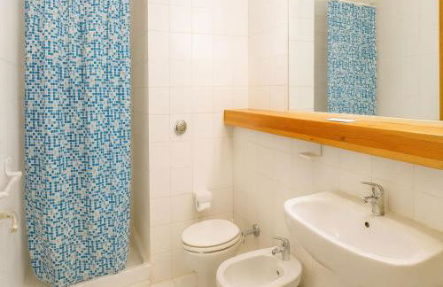 Apartment in Olbia with shared garden - Photo 16