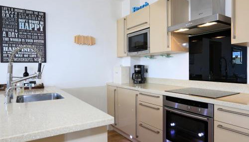 1 At The Beach - Foto 5