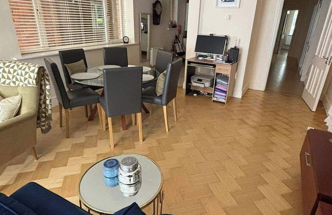 Modern Apt 3 Bedrooms Near Dundrum - Photo 21