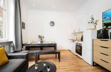 2bedroom in historic villa near Nymphenburg Palace - Photo 2