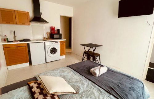 Studio chaleureux - Parking facile - 5min d'Angoulême - Foto 2