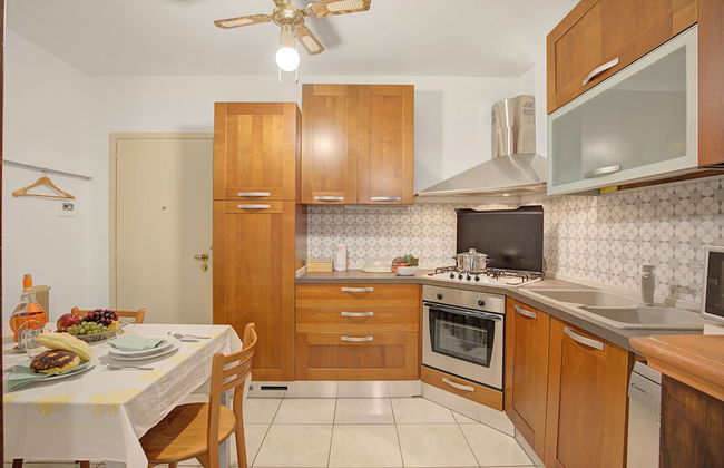 Robert House 50m From The Lake - Photo 8