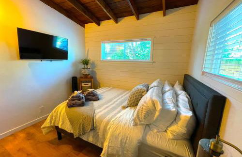 Private Wine Country-River Bungalow! Sunny Treetop Views - Pets Stay Free - Foto 32