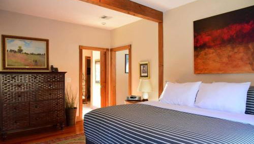 Berkshire Vacation Rentals: Peaceful Post and Beam Loft Sleeps 9 - Foto 5