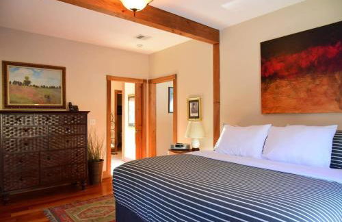 Berkshire Vacation Rentals: Peaceful Post and Beam Loft Sleeps 9 - Foto 5