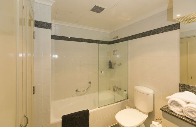 Stunning 2 Bedroom Apartment - Foto 9