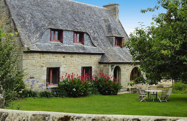 Mill in Brittany by River Aulne With Kayaks - Foto 50