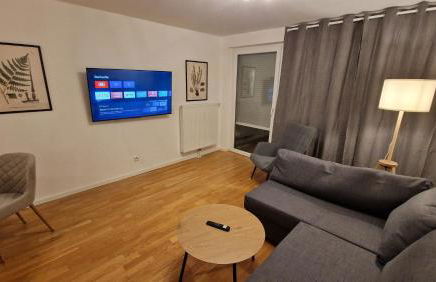 Moderne, barrierefreie Wohnung im Herzen der Stadt mit Parkplatz, WLAN und TV - Marta - Foto 9