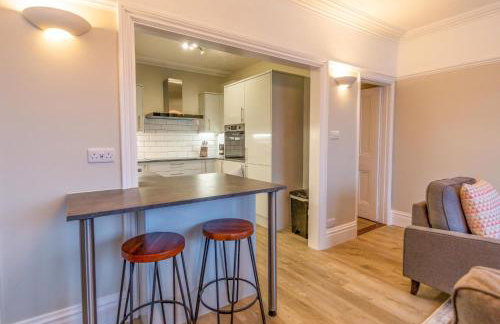 Sully's Cove, stylish apartment near Southwold Pier - Foto 12