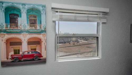 Chic Getaway Cozy Comfortable and Convenient with Two Bedrooms - Foto 2