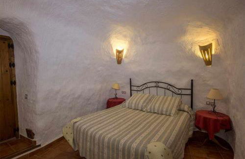 Casas Cueva el Mirador de Galera - Photo 61