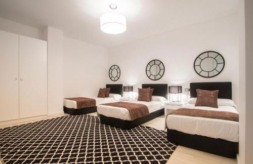 Valencia Luxury - Boutique Center - Photo 16