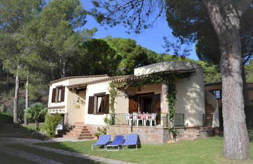 Casa con Gran Jardín Privado y Piscina Comunitaria en Torroella de Montgrí - ES-323-44 - Foto 1